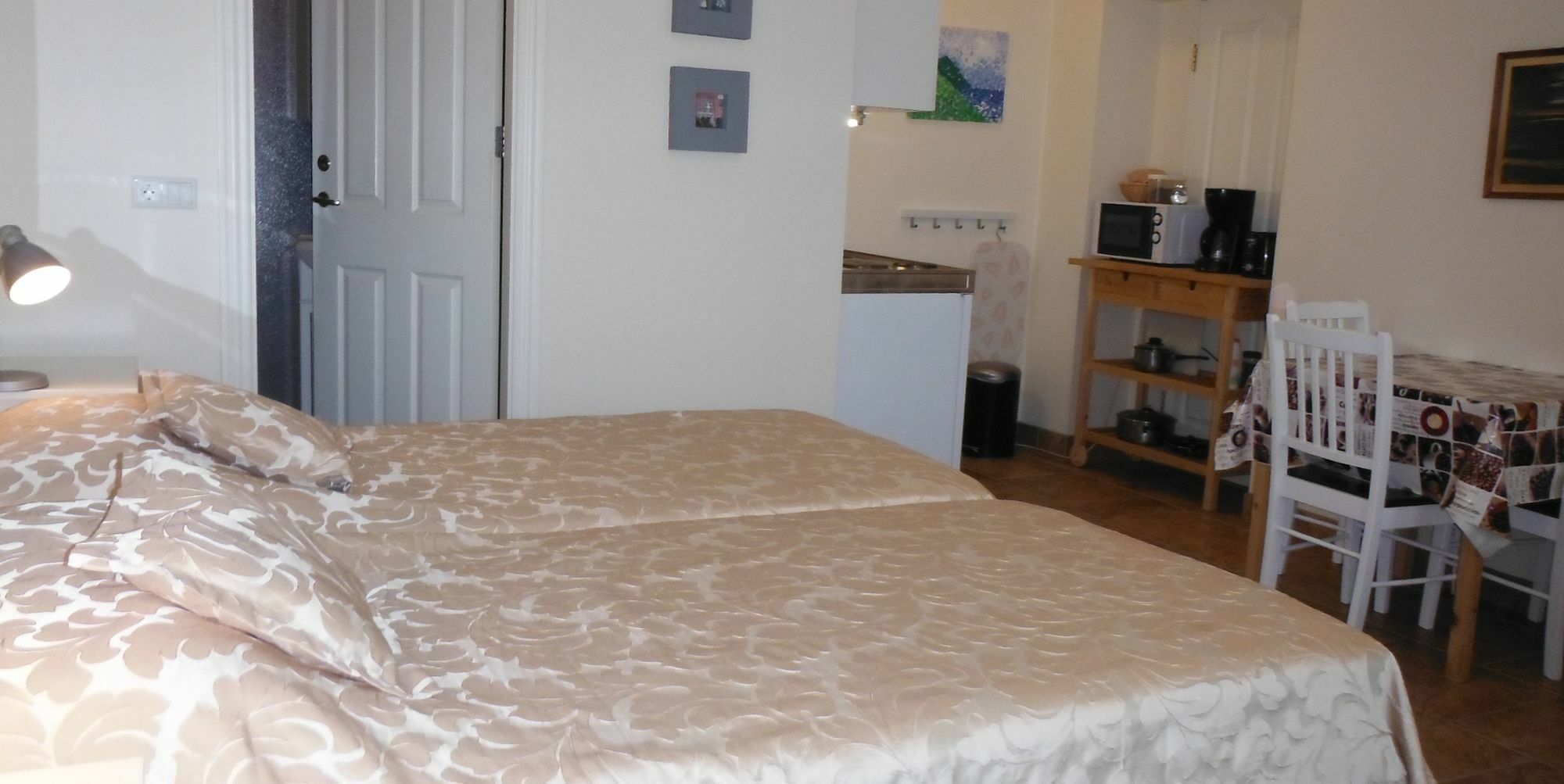 Three Sisters Apartments Reykjavik Ngoại thất bức ảnh